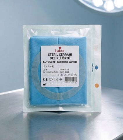 Labor Steril Cerrahi Delikli Örtü 60x60 cm (Yapışkan Bantlı)